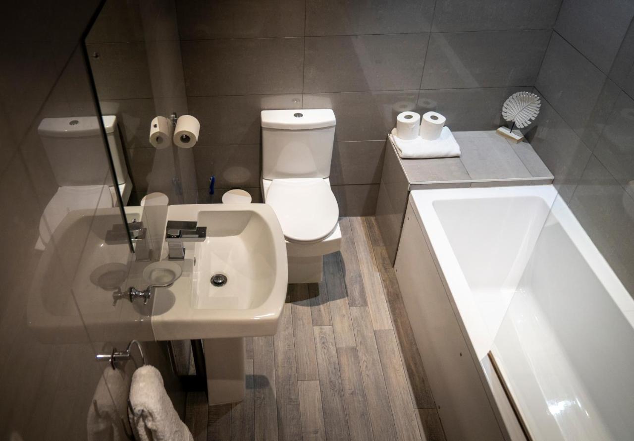 Cornerhouse Apartments חלנדודנו מראה חיצוני תמונה