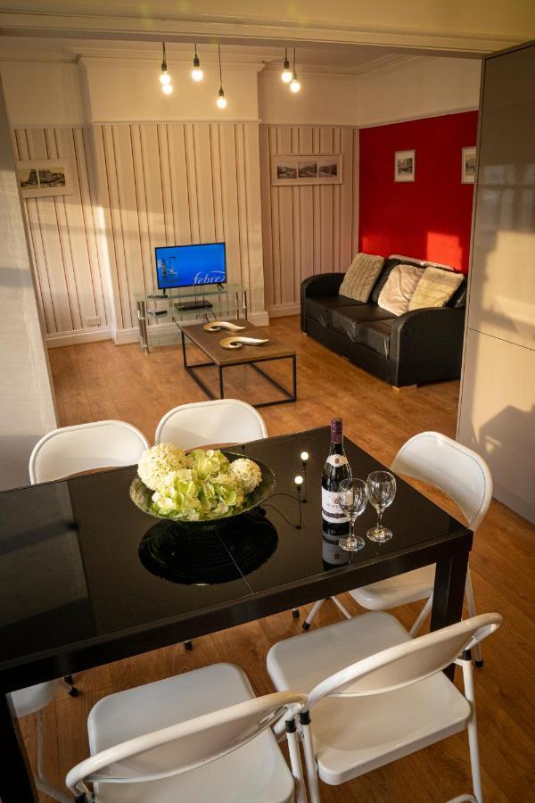 Cornerhouse Apartments חלנדודנו מראה חיצוני תמונה